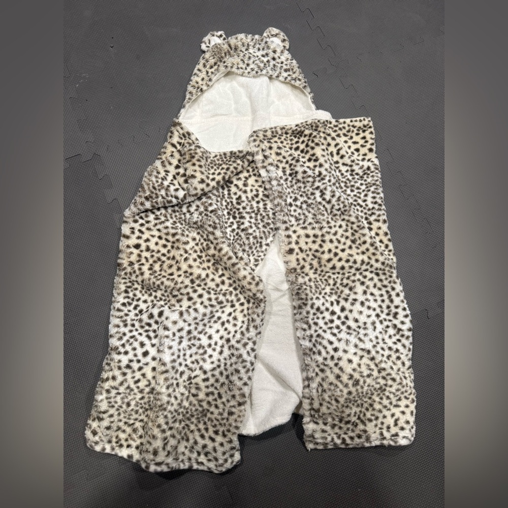 Pottery Barn Kids Faux Fur Hooded Towel with Animal Print